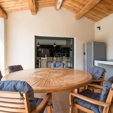 Holiday home Cleme Grignan