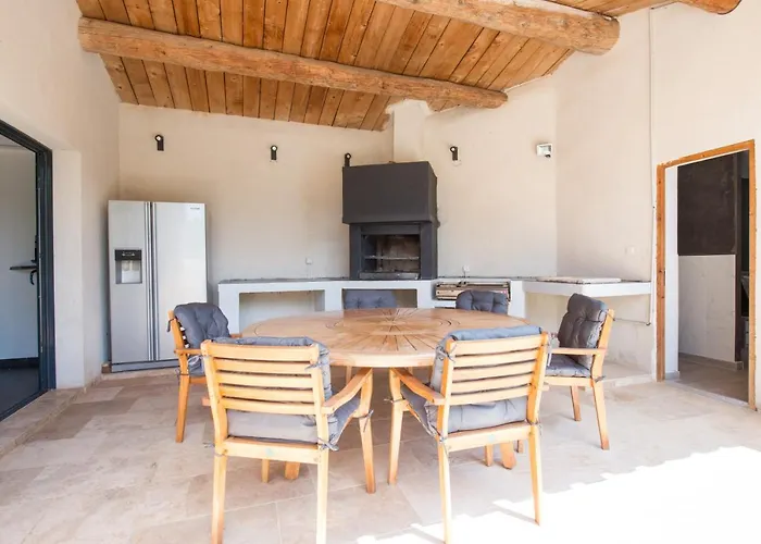 Cleme Tatil Evi *